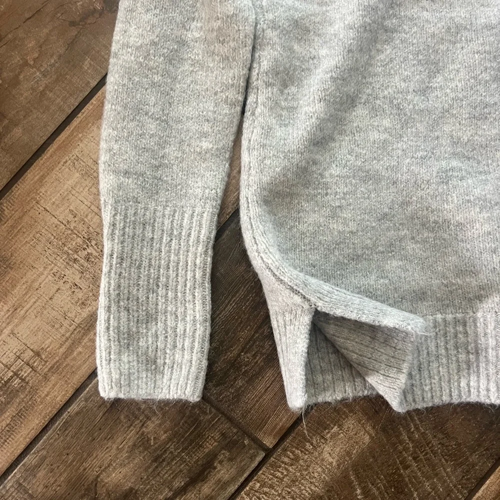 Gap sweater - Picture 3 of 6